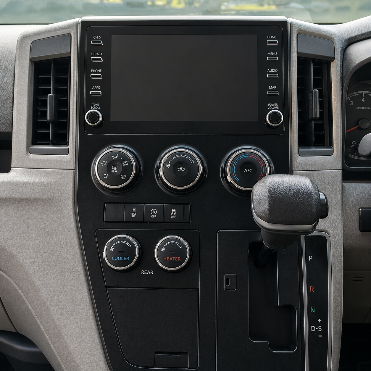 Dashboard with rear climate controls